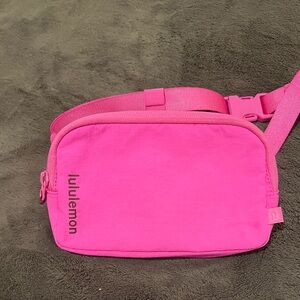 EUC lululemon mini pink belt bag